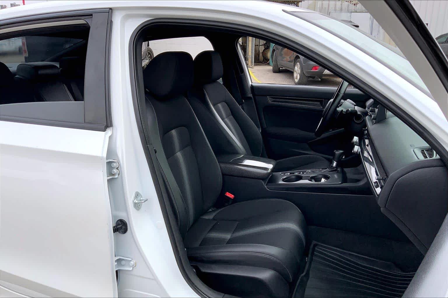 Used 2022 Platinum White Pearl Honda Sport image 9