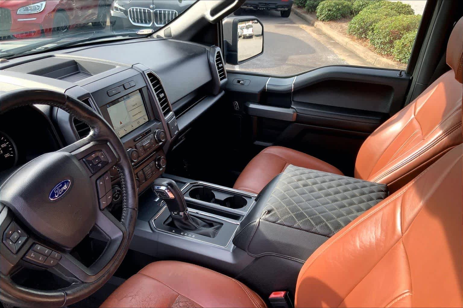 Used 2018 Magnetic Metallic Ford XLT image 15