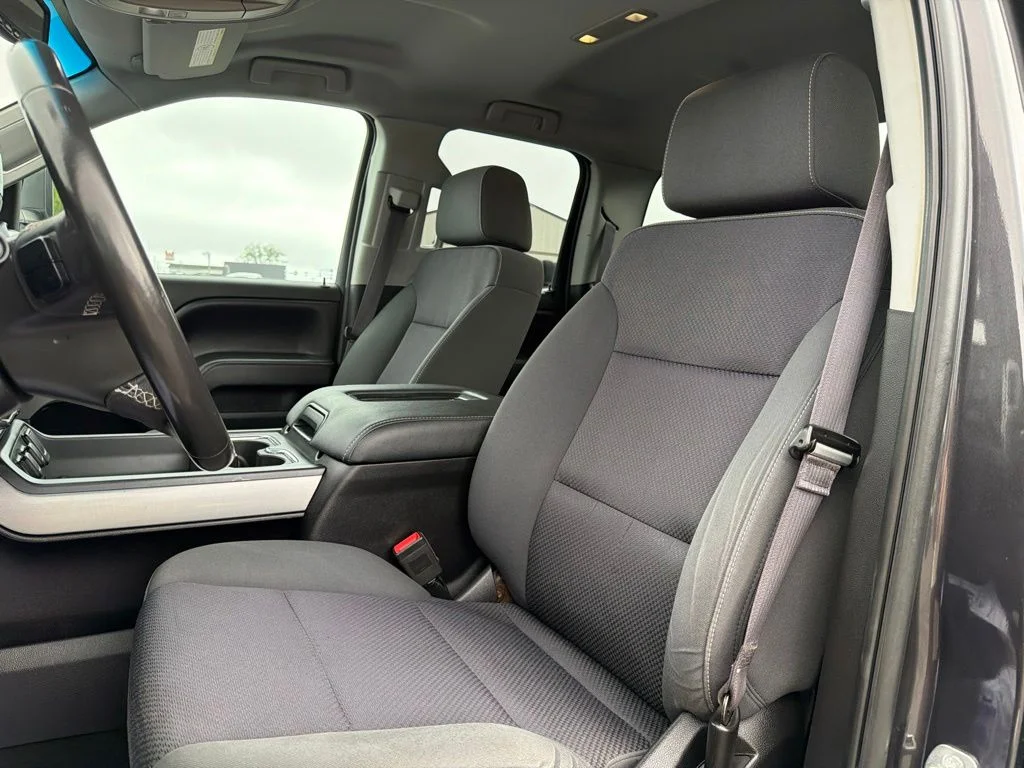 Used 2016 Gray Chevrolet LT image 29