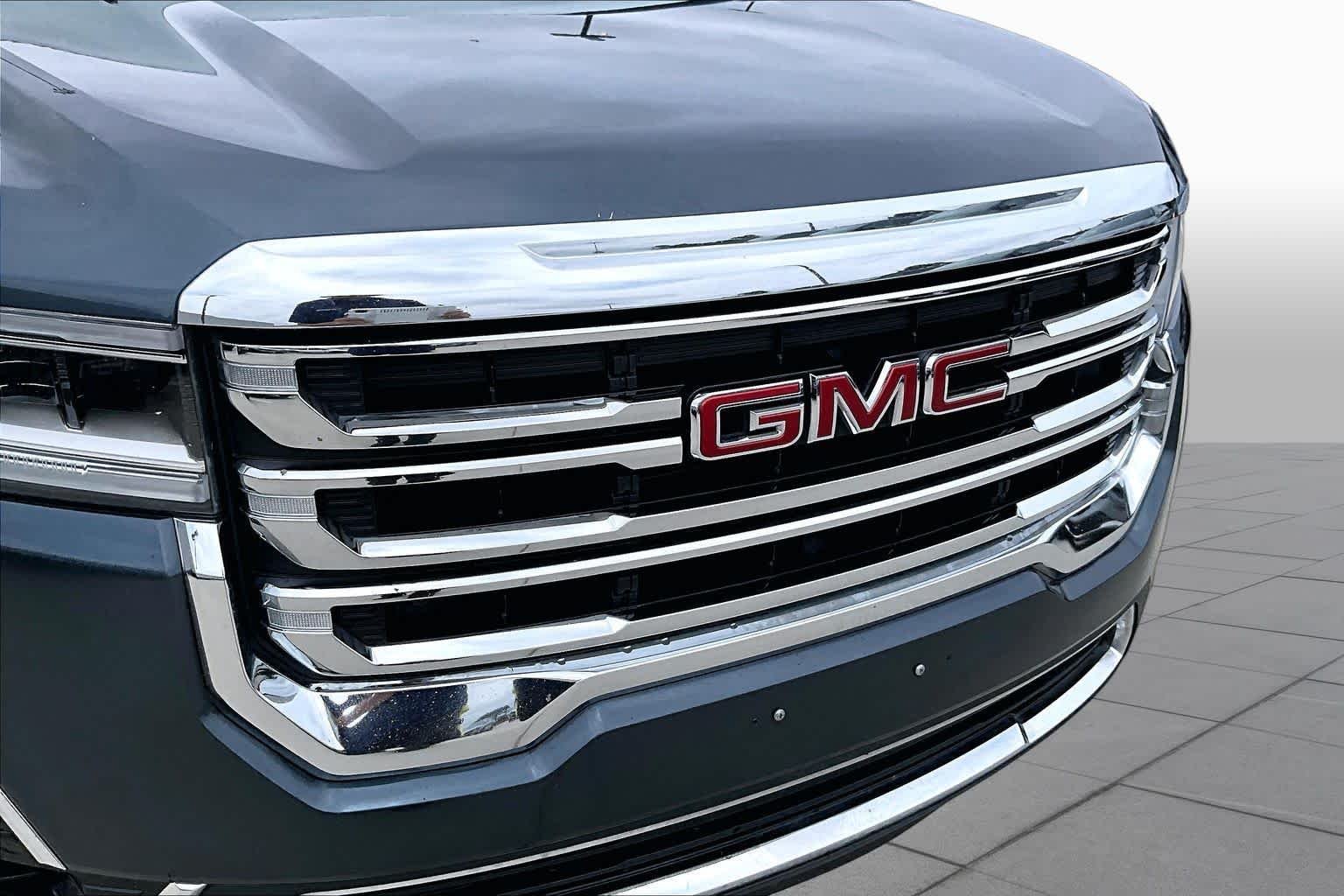 Used 2020 Dark Sky Metallic GMC SLT image 26