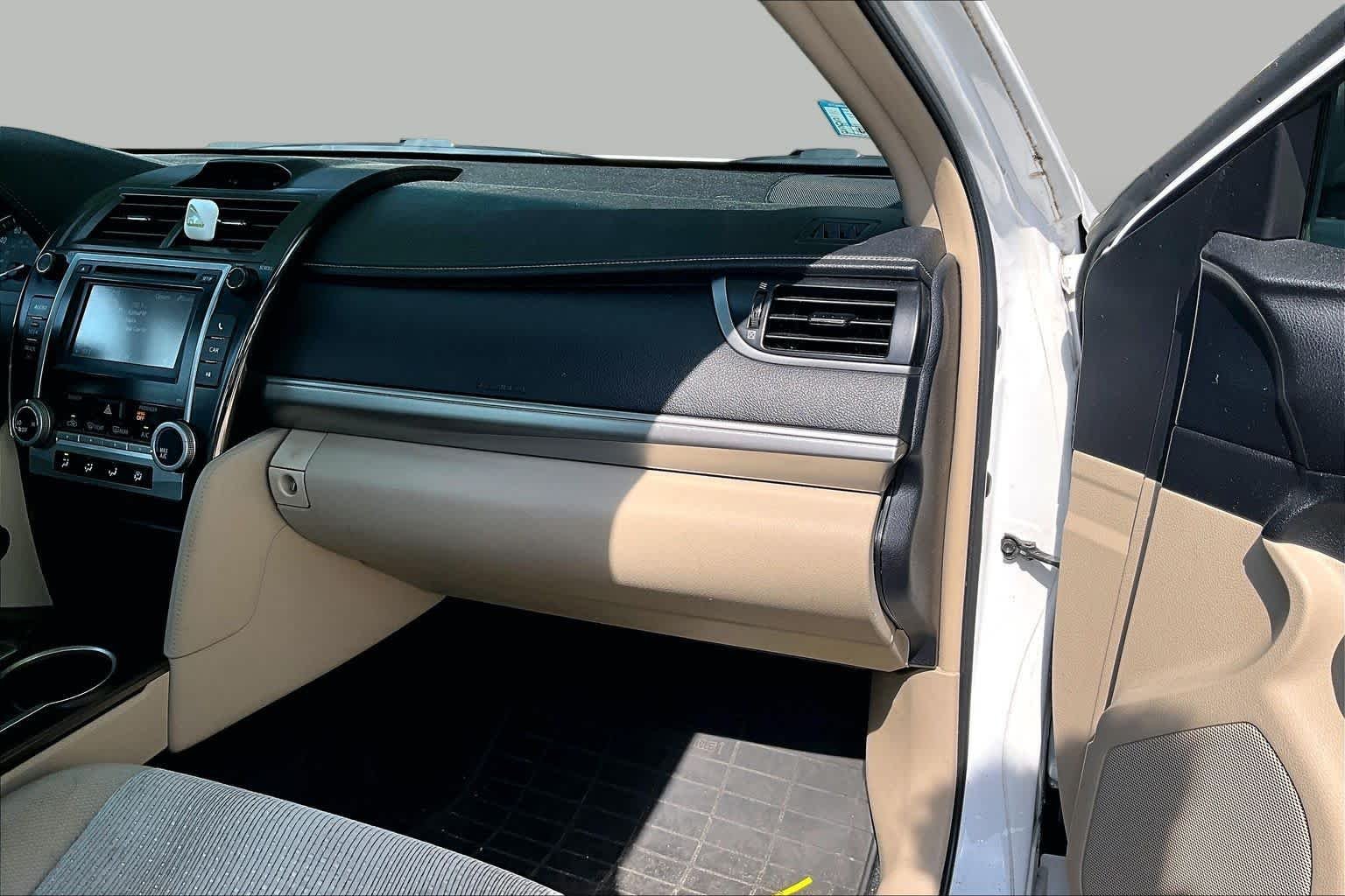 Used 2012 Super White Toyota LE image 16