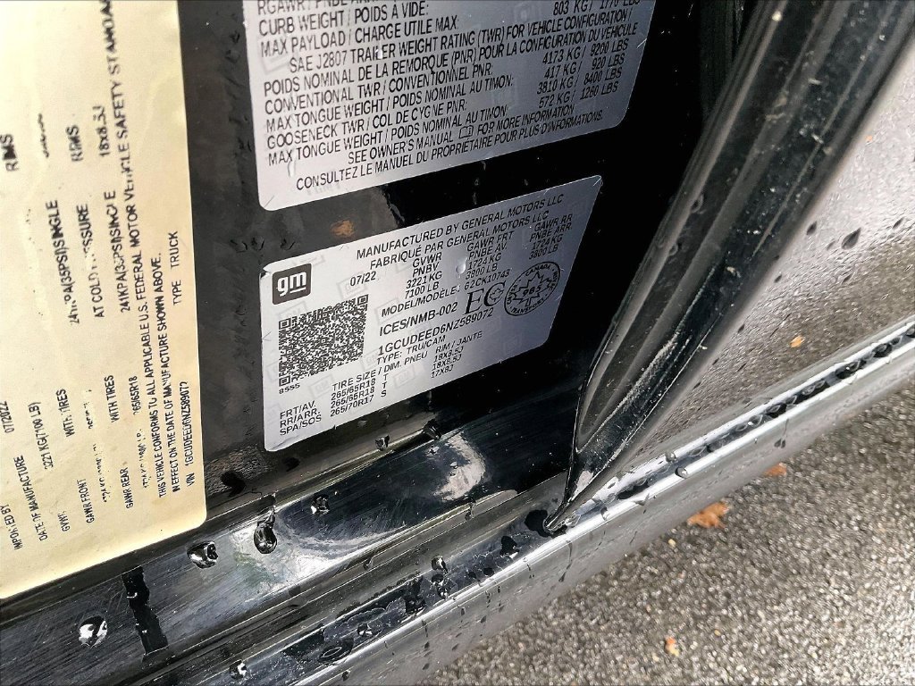 Used 2022 Black Chevrolet RST image 34