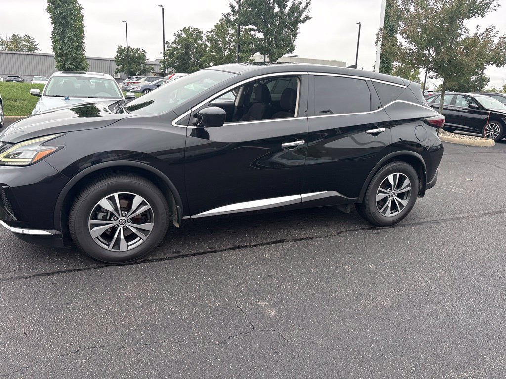 Used 2022 Black Nissan S image 2