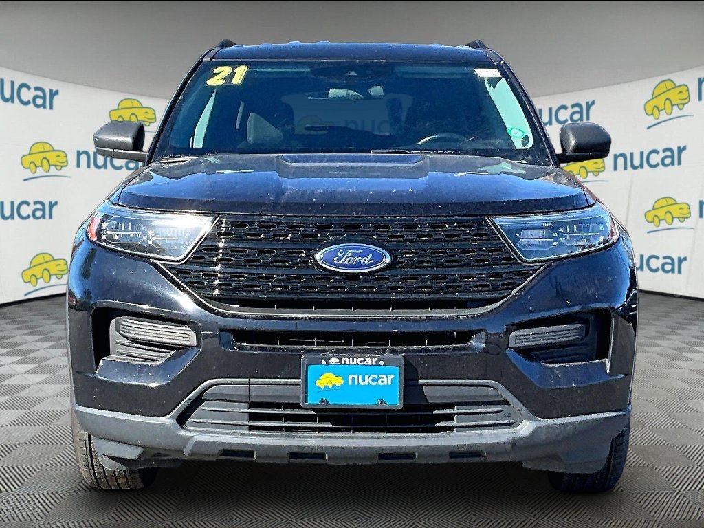 Used 2021 Black Metallic Ford XLT image 2