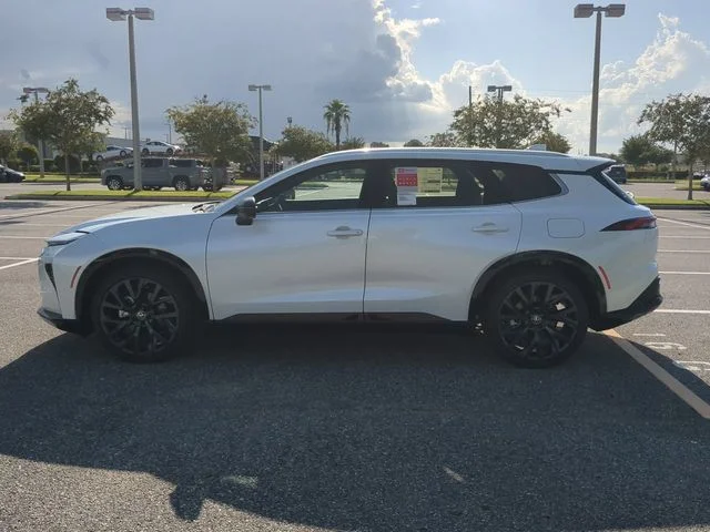 New 2026 Oxygen White Toyota Limited image 7