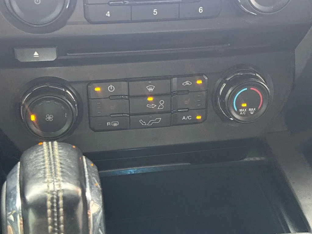Used 2018 Gray Ford XLT image 13