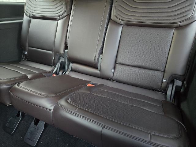 New 2026 Star White Metallic Tri-Coat Ford MAX Platinum® image 43