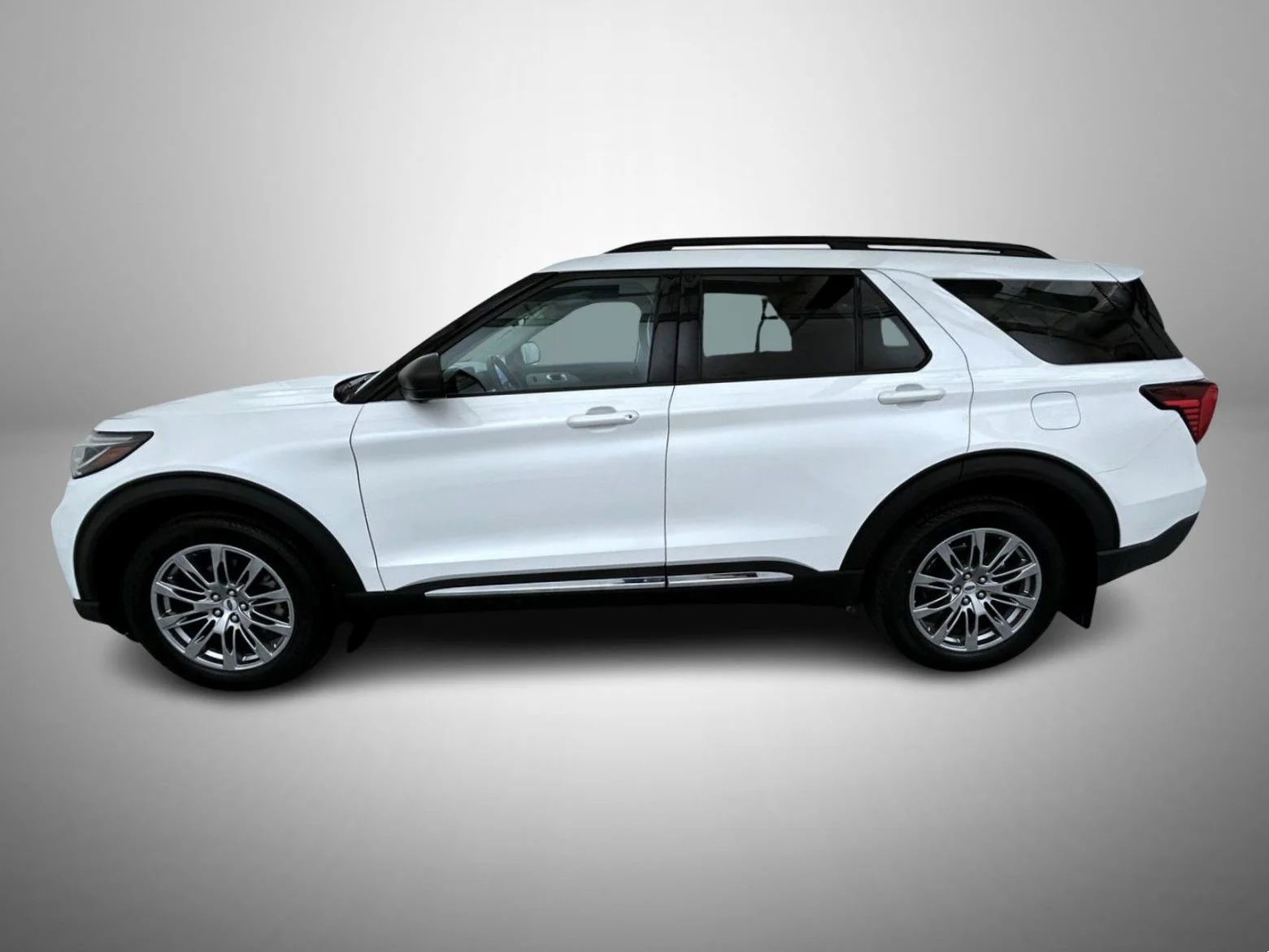 Used 2025 White Ford Active image 8