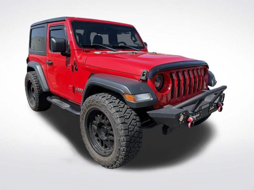 Used 2019 Red Jeep Sport S image 2