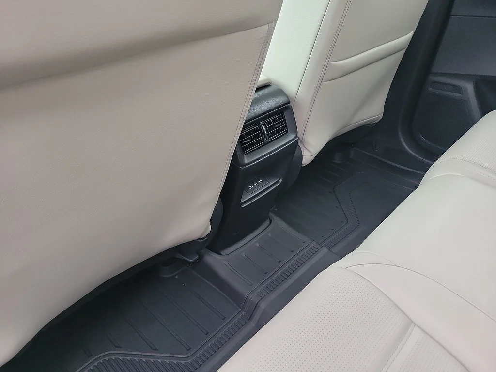 2026 Honda CR-V EX-L, photo 10 of 12