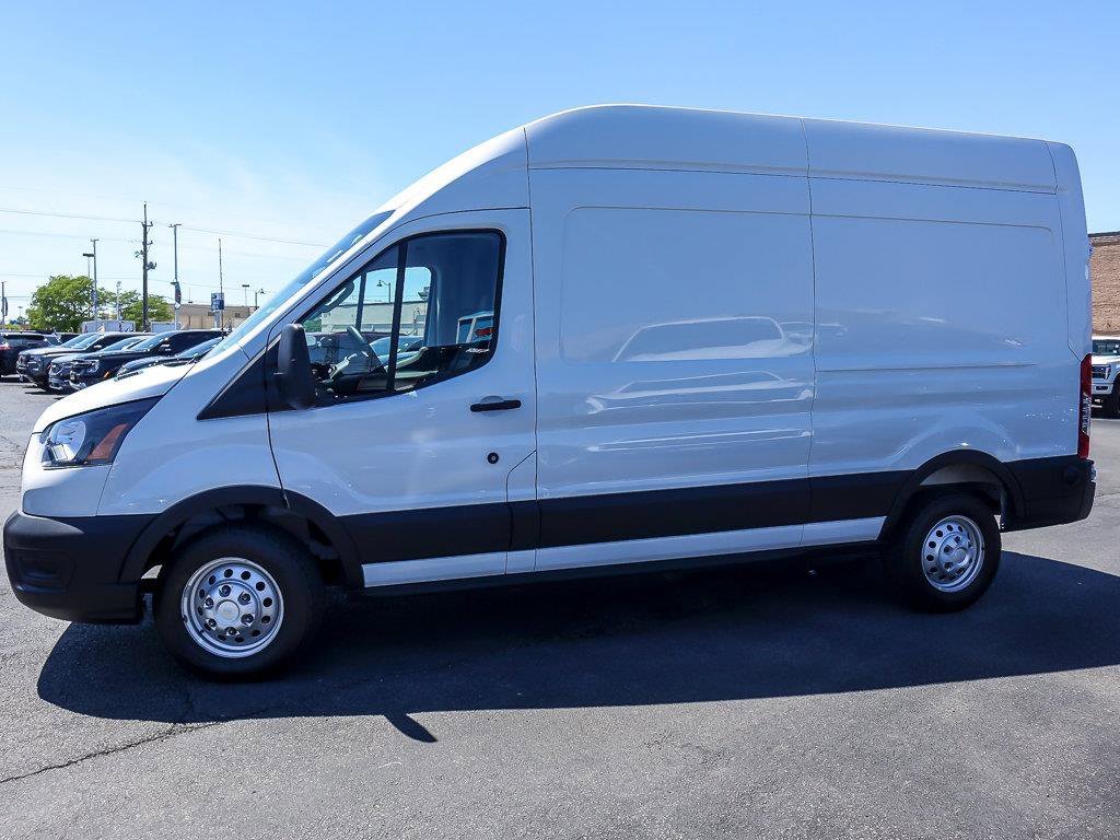 Used 2025 White Ford Base image 6