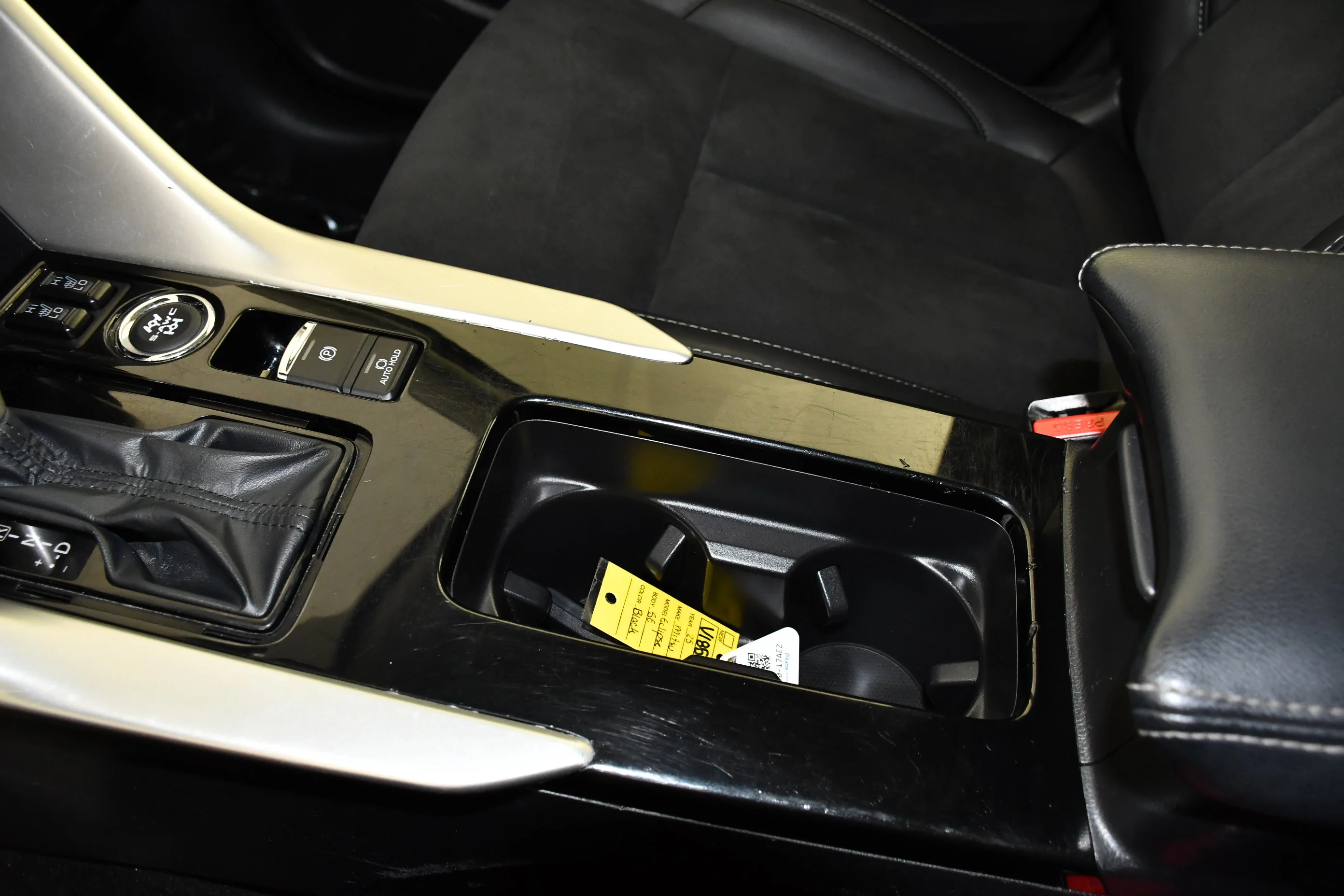 Certified Used 2025 Black Mitsubishi SE image 30