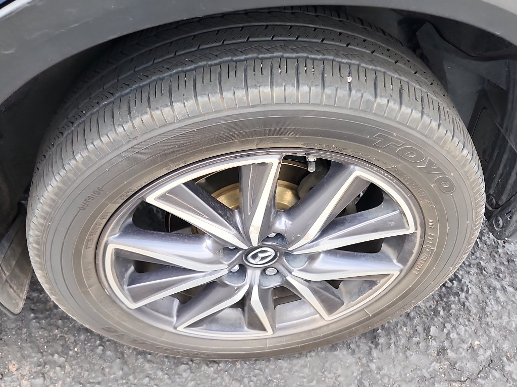 Used 2018 Eternal Blue Mica Mazda Grand Touring image 11