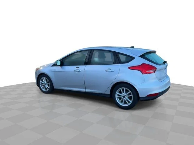 Used 2015 Ingot Silver Ford SE image 8