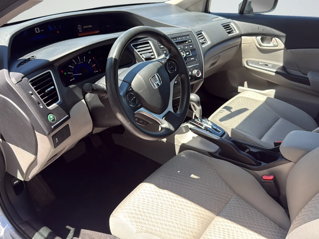 Used 2015  Honda LX image 21