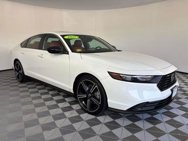 Used 2025 White Honda Sport image 1