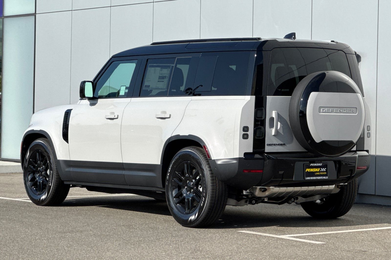 New 2026 Borasco Grey Land Rover S image 3