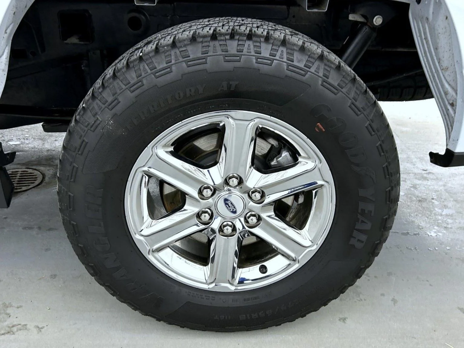 Used 2025 White Ford XLT image 22