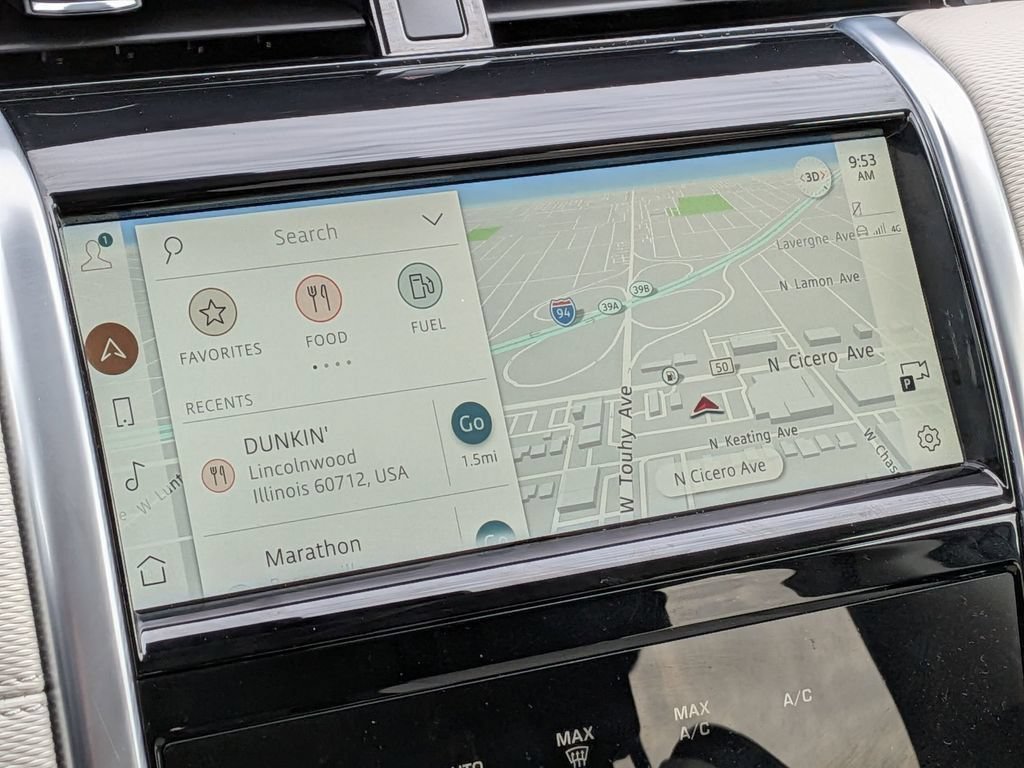 Used 2023  Land Rover SE R-Dynamic image 5