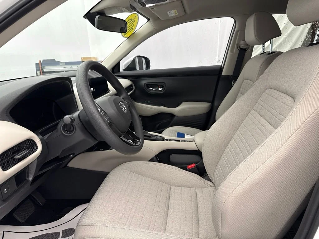 New 2027 Platinum White Pearl Honda LX image 16
