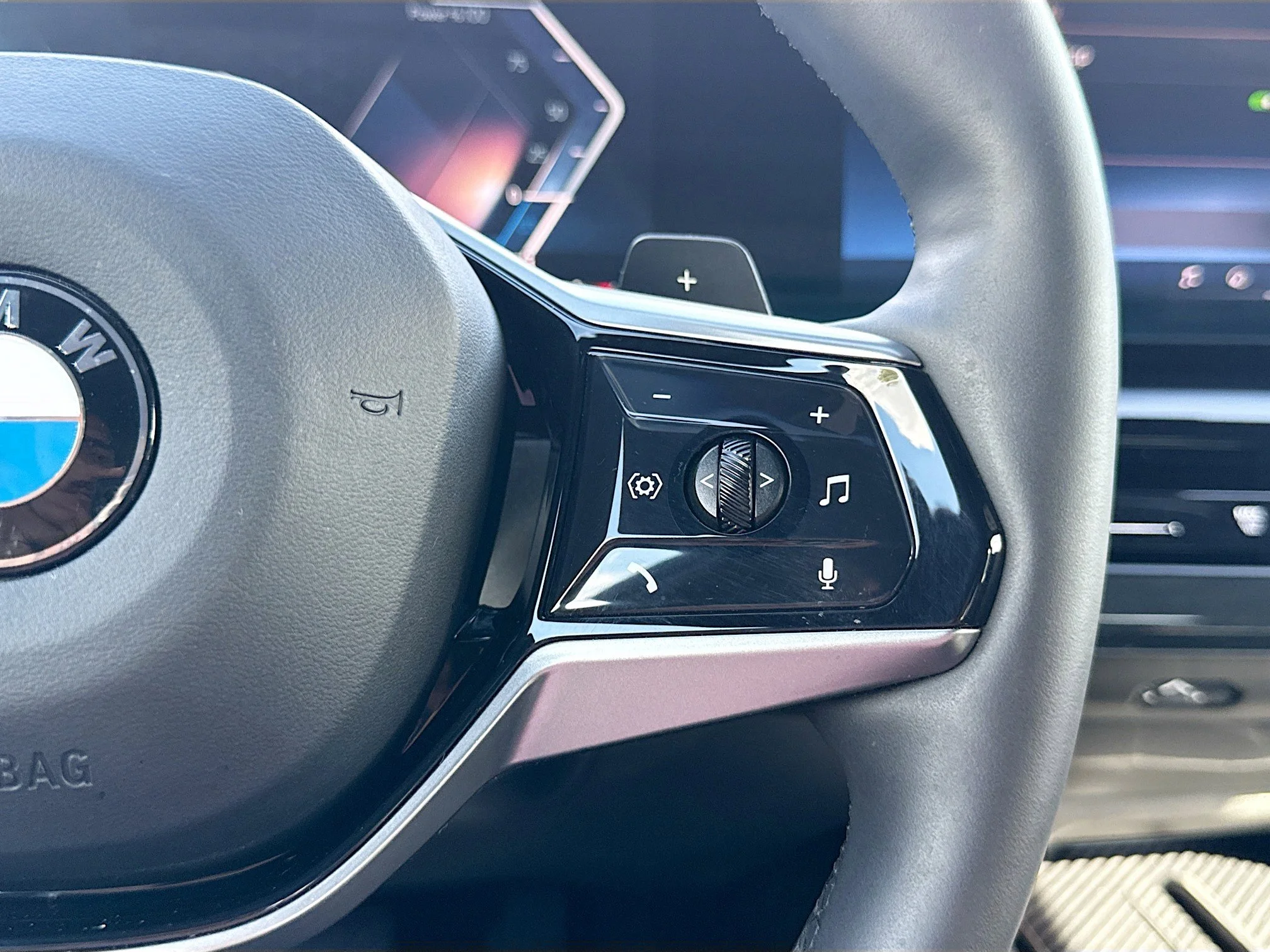 Used 2024 Gray Metallic BMW 530i image 38