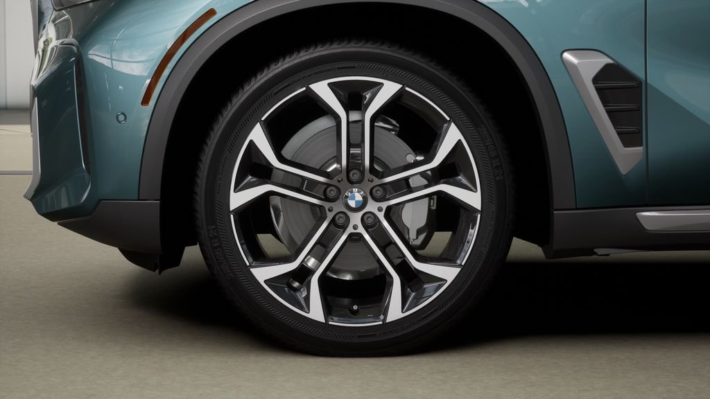 Used 2026 Blue Ridge Mountain Metallic BMW xDrive40i image 32
