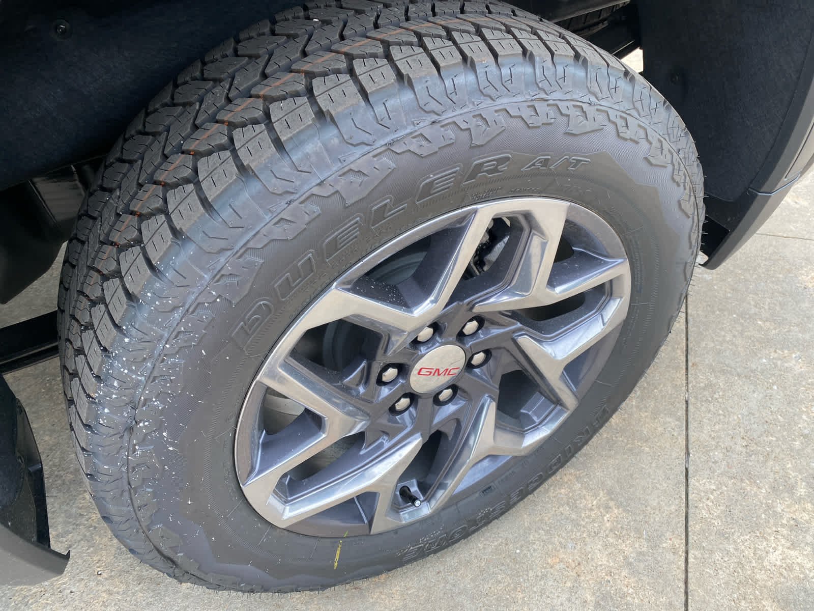 2026 GMC Sierra 1500 SLT - Photo 27