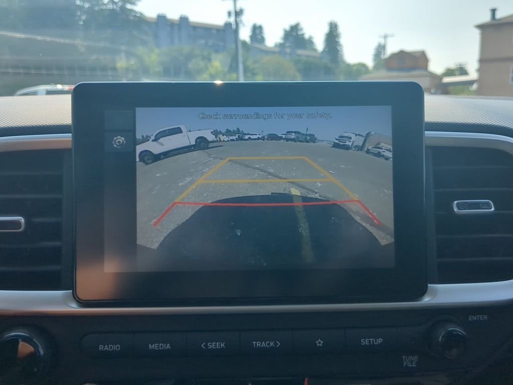 Used 2023 White Hyundai SEL image 25
