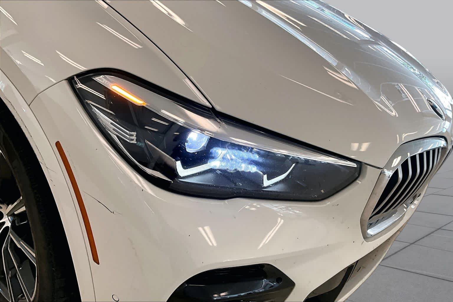 Used 2023 Alpine White BMW xDrive40i image 26