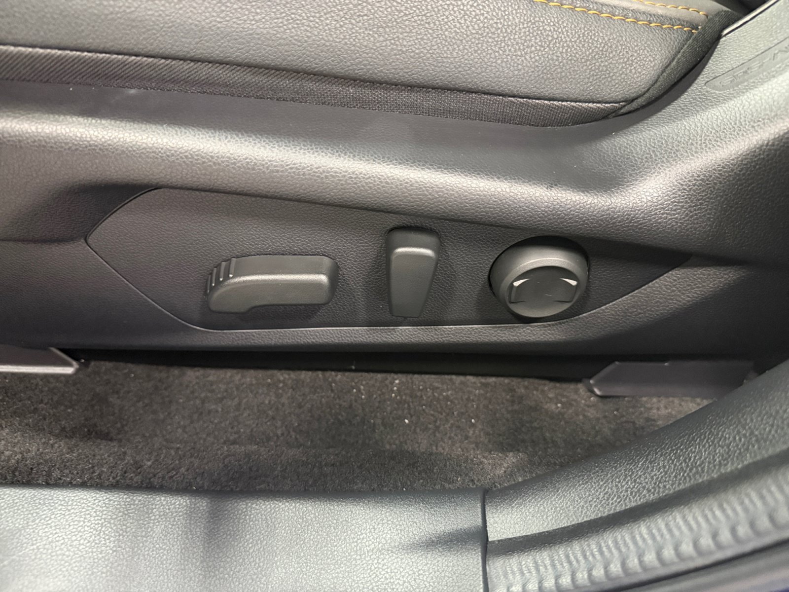Used 2024 Sapphire Blue Pearl Subaru Wilderness image 9