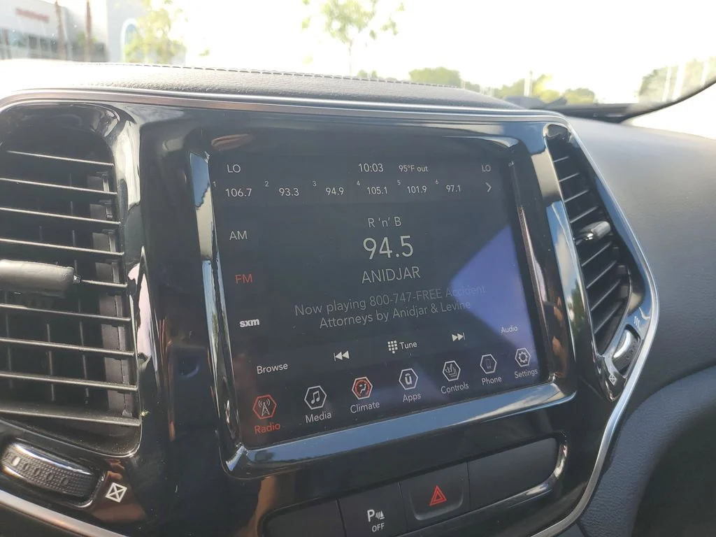 Used 2020 Blue Jeep Limited image 17
