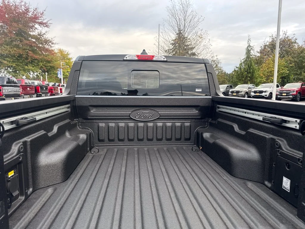 New 2026 Gray Ford Lariat image 33