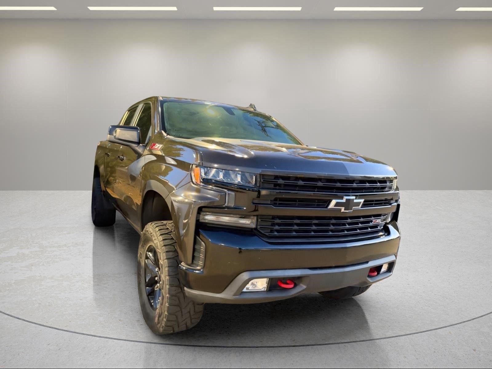 Used 2021 Oxford Brown Metallic Chevrolet LT Trail Boss image 11