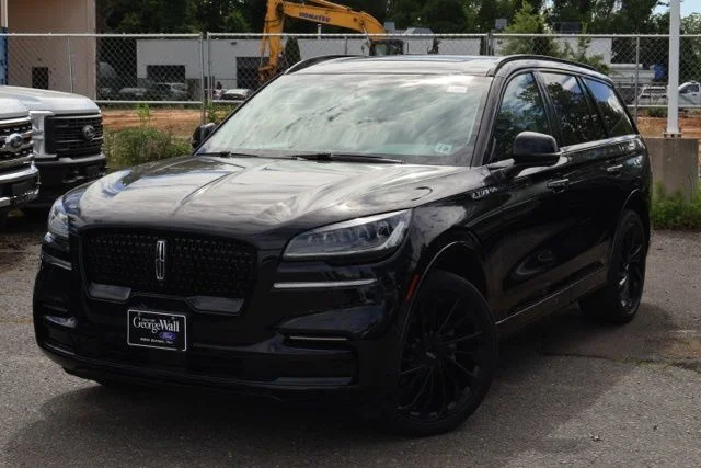 2023 Lincoln Aviator Reserve AWD's photo