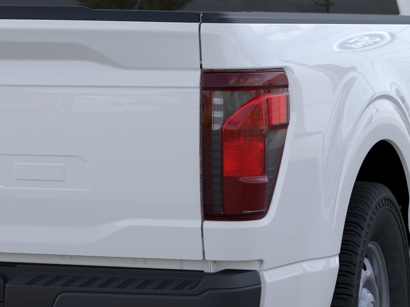 New 2026 Oxford White Ford XL image 21