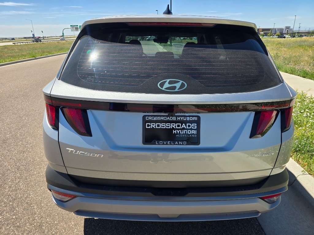 New 2026 Shimmering Silver Hyundai SE image 4