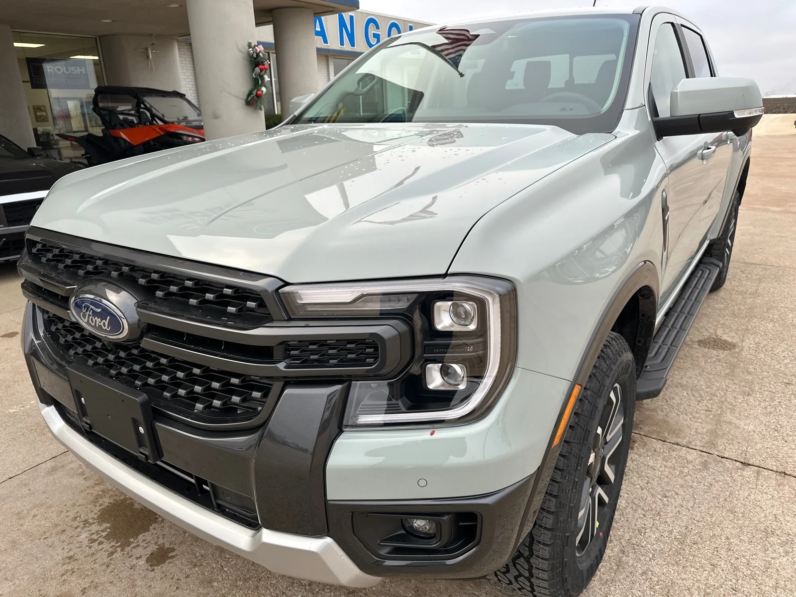 New 2024 Cactus Gray Ford LARIAT image 21