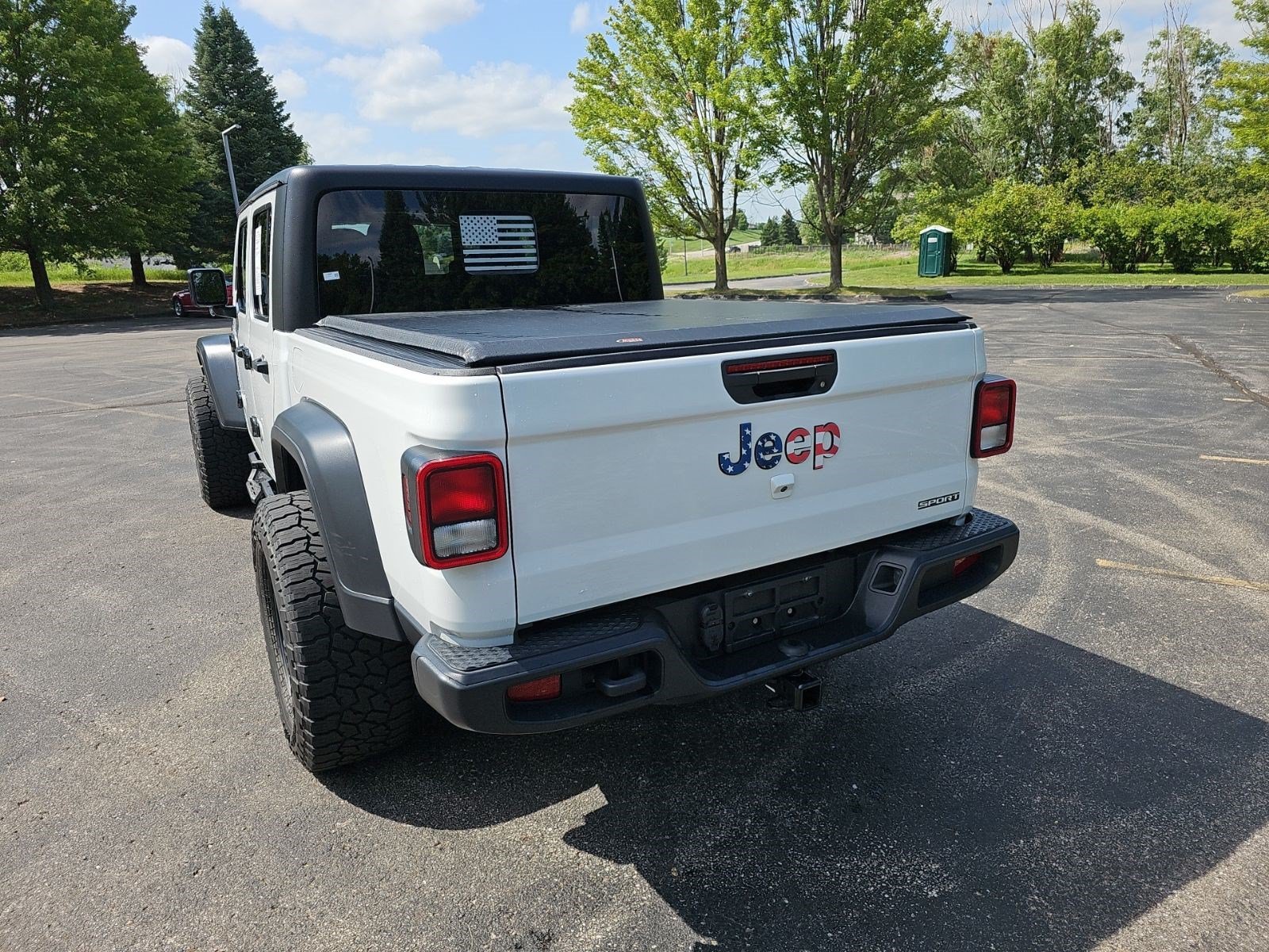 Used 2020 Bright White Clearcoat Jeep Sport S image 3