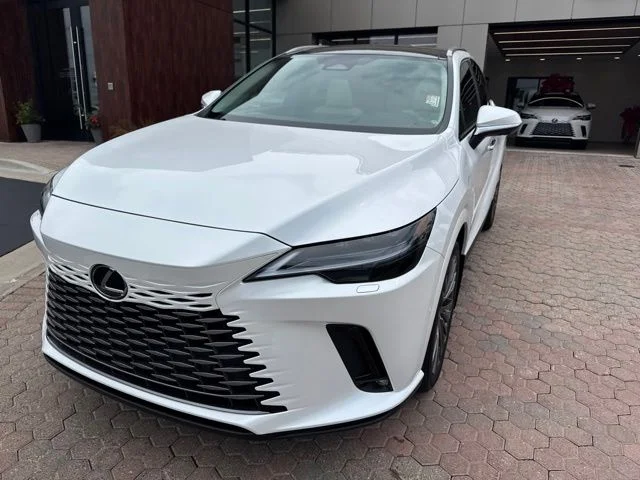 New 2026 Eminent White Pearl Lexus LUXURY image 2