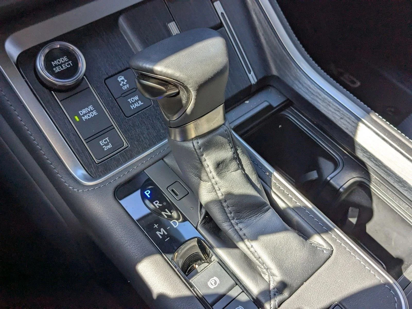 Used 2024 Atomic Silver Lexus PREMIUM image 12