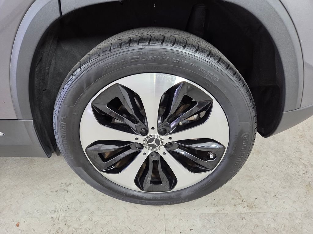 Certified Used 2025 Gray Mercedes-Benz GLA 250 image 10