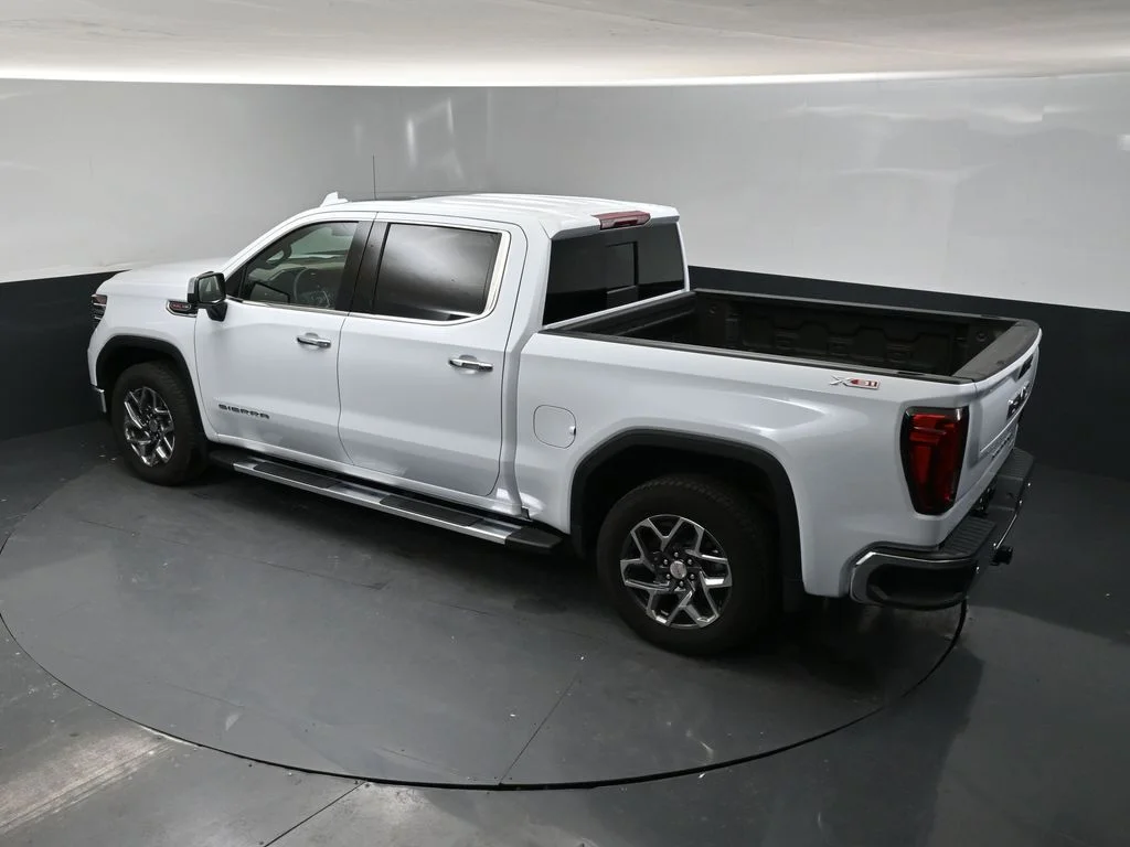 Used 2026 White GMC SLT image 40