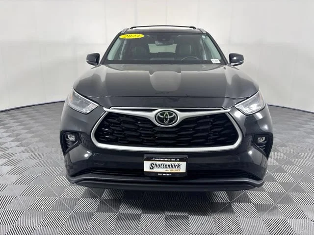 Used 2023 Black Toyota L image 35