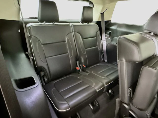 Used 2023 Red GMC Denali image 28