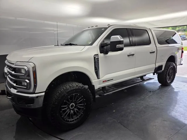 2024 Ford F-350 King Ranch 4x4 Crew Cab 6-3/4' Box SRW's photo