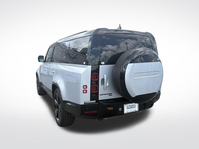 Certified Used 2023 Silver Land Rover X-Dynamic SE image 6