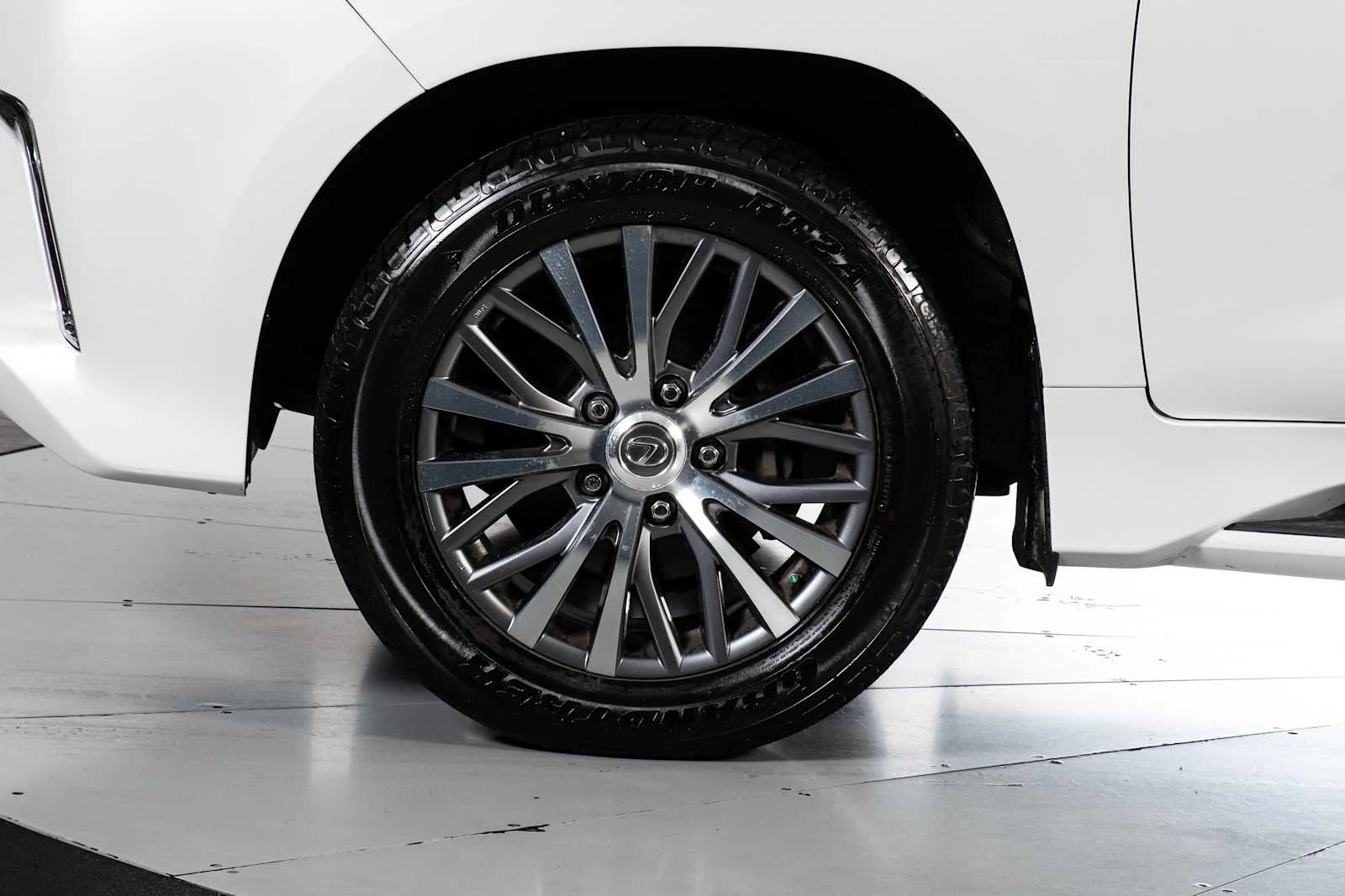 Used 2019 Eminent White Pearl Lexus  image 11