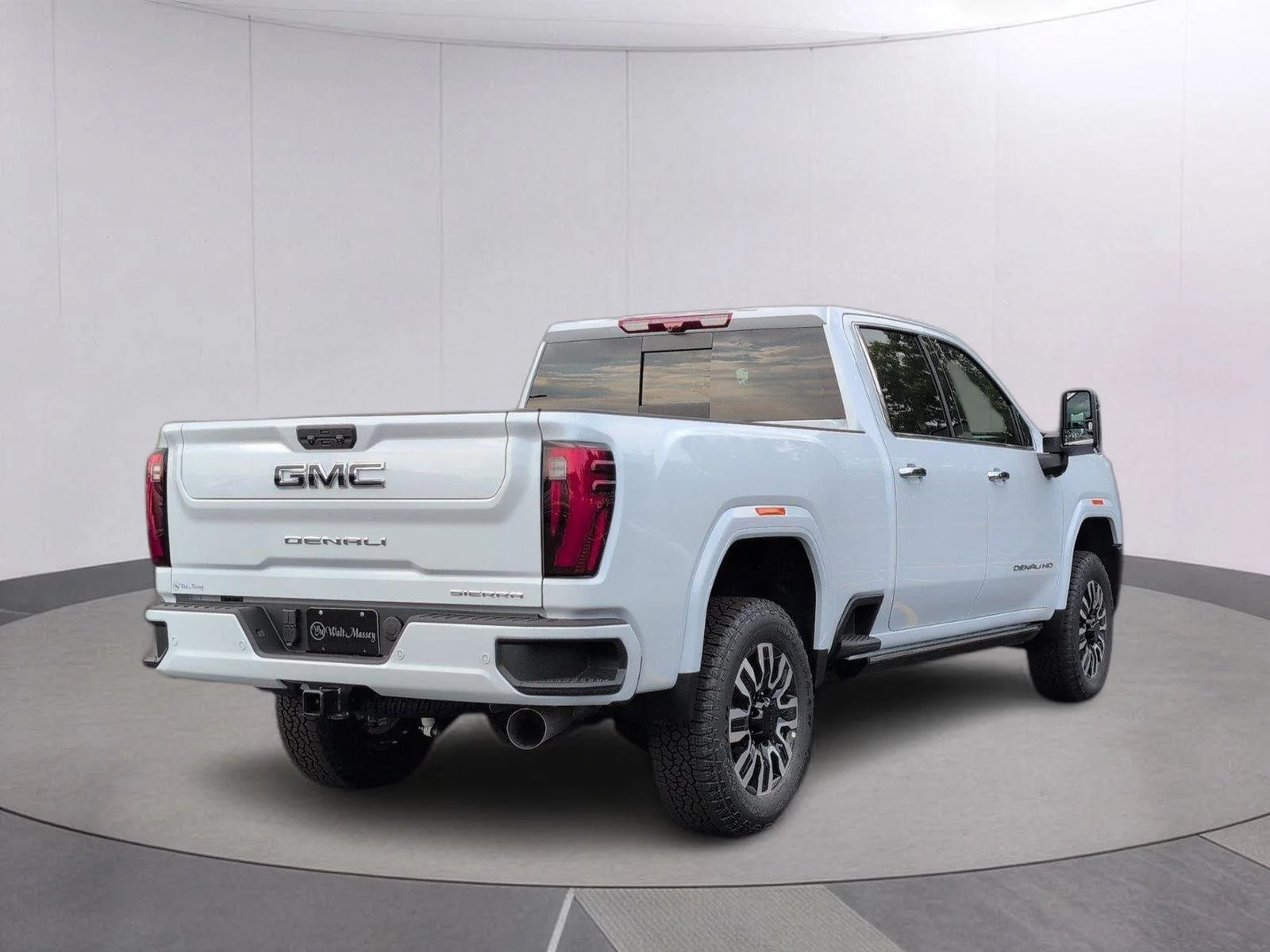 New 2026 Glacier White Tricoat GMC Denali Ultimate image 4