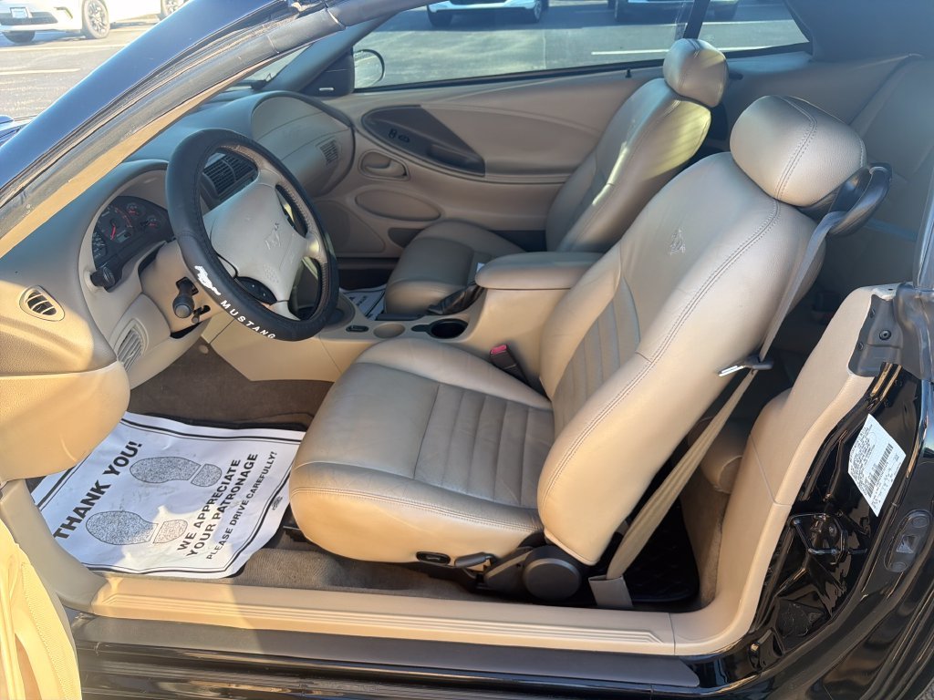 Used 2004 Black Ford GT image 12