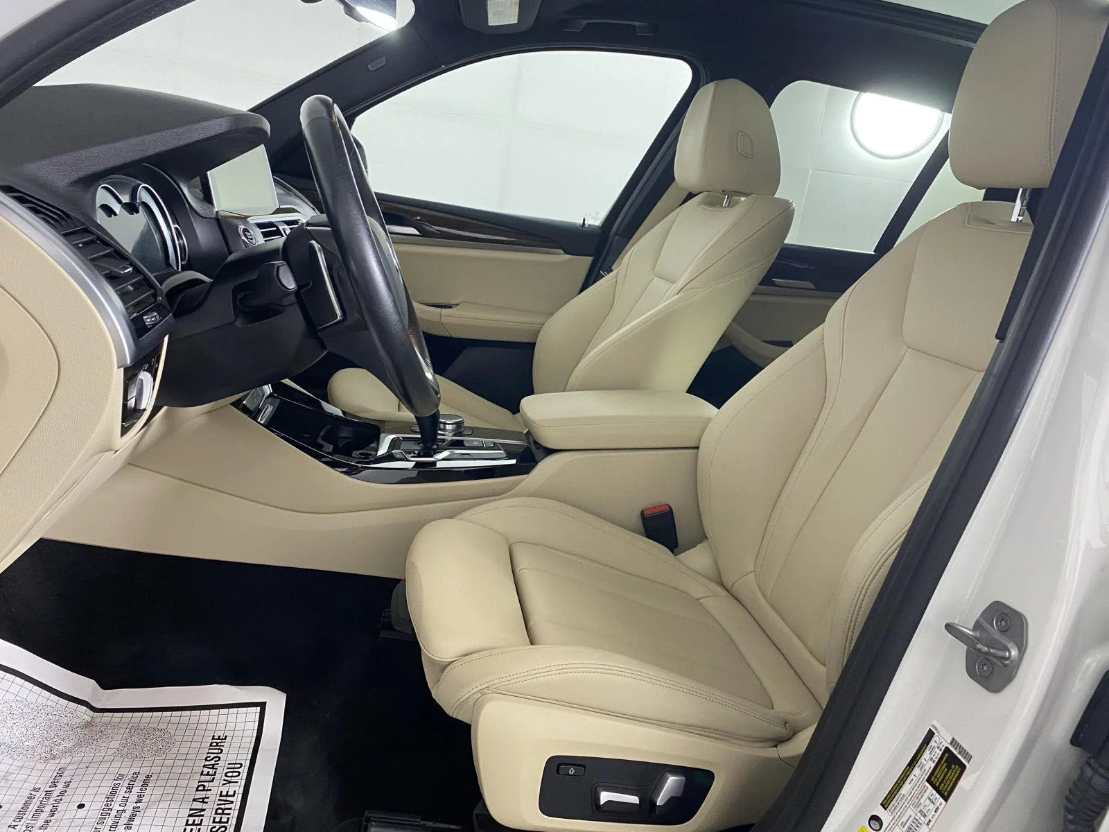 Used 2018 Alpine White BMW xDrive30i image 8